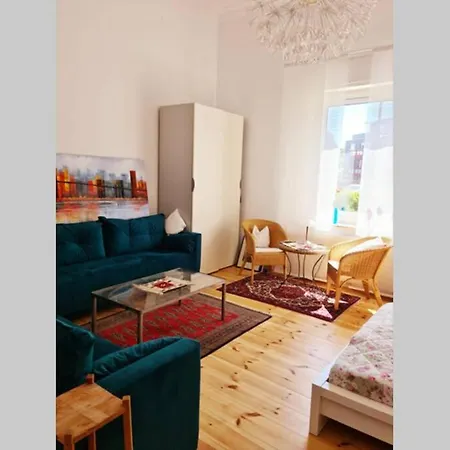 아파트 120m2-eigener Eingang, 3parkplatze,2 Bader, 2tvs,terrasse 오버하우젠