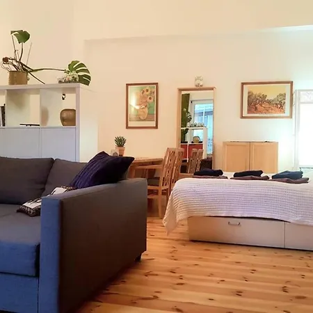 아파트 120m2-eigener Eingang, 3parkplatze,2 Bader, 2tvs,terrasse