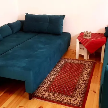 120m2-eigener Eingang, 3parkplatze,2 Bader, 2tvs,terrasse 아파트